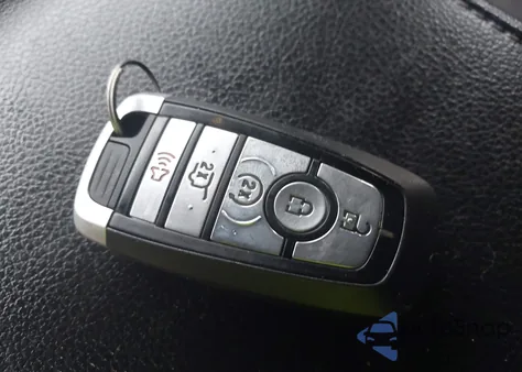 2021 Ford Expedition Limited Max z USA, uszkodzony, nr VIN 1FMJK2AT6MEA83084